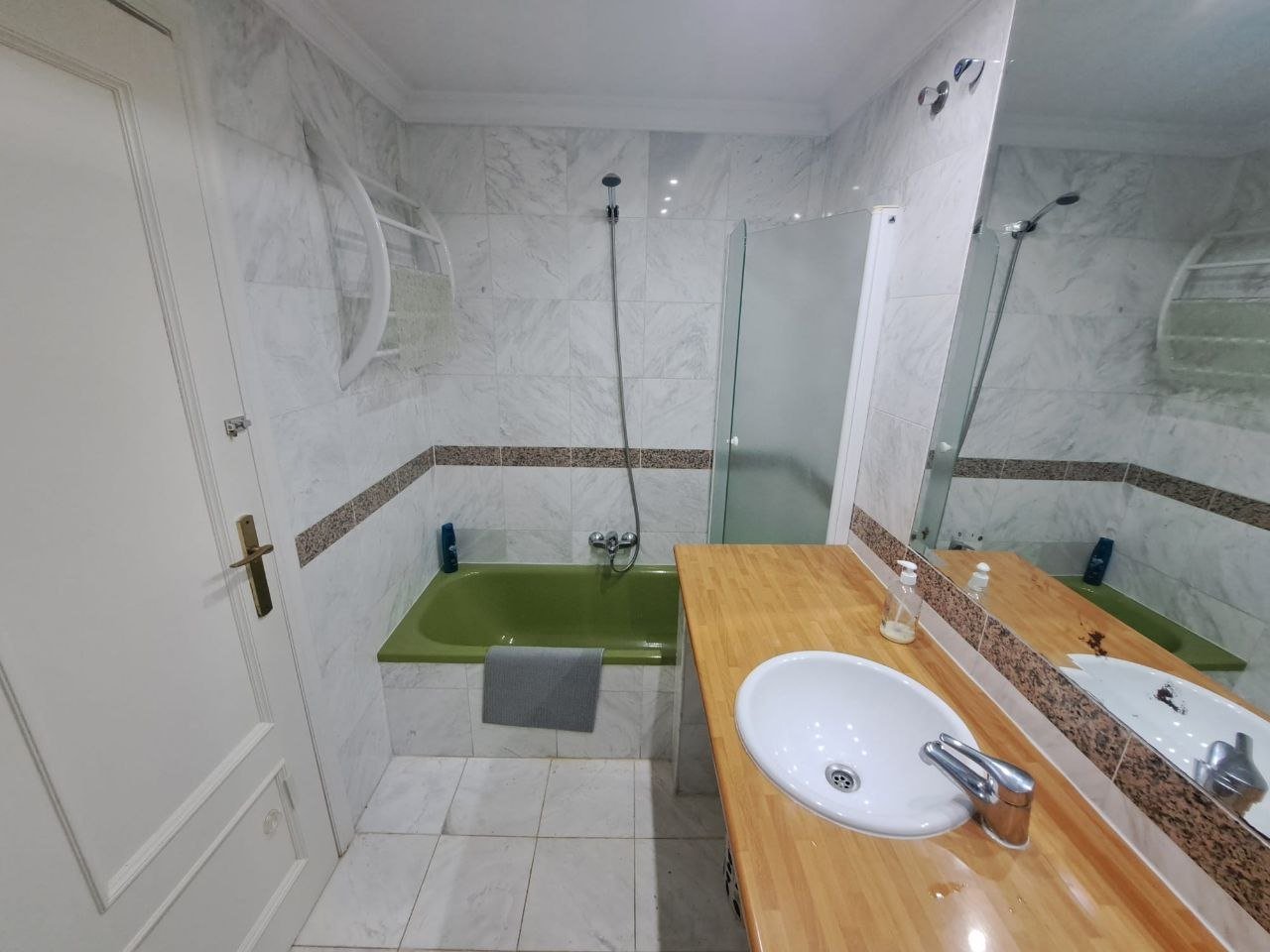 Baño antes de la reforma en Moncada