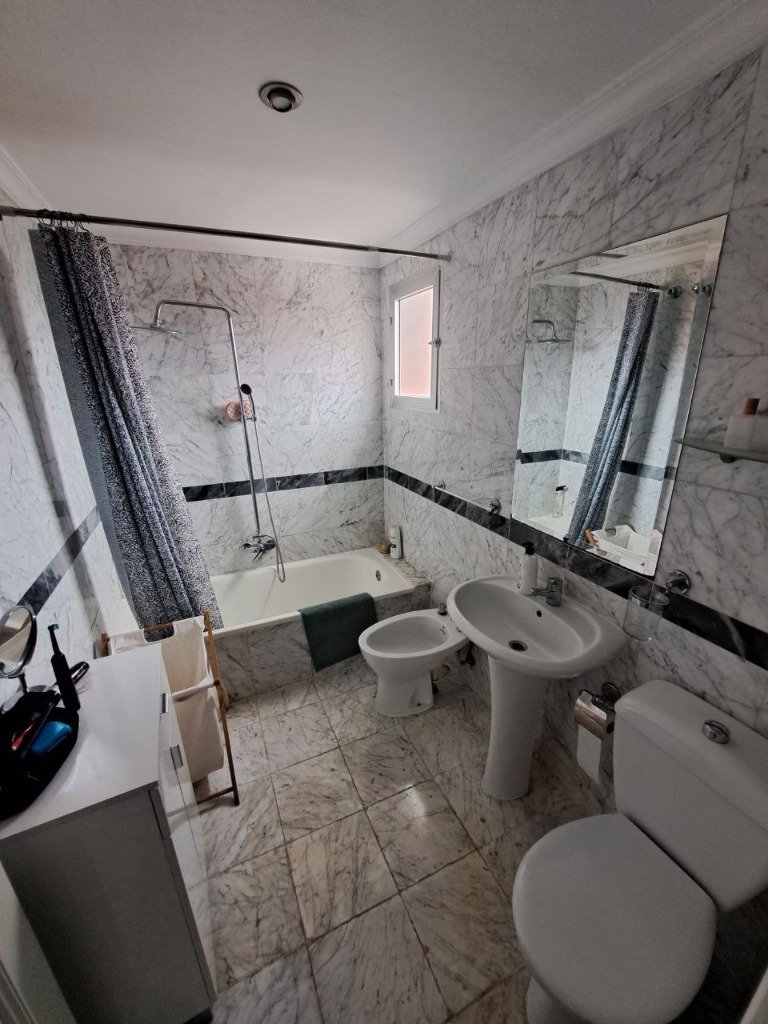 Baño antes de la reforma - TecnoLlevant
